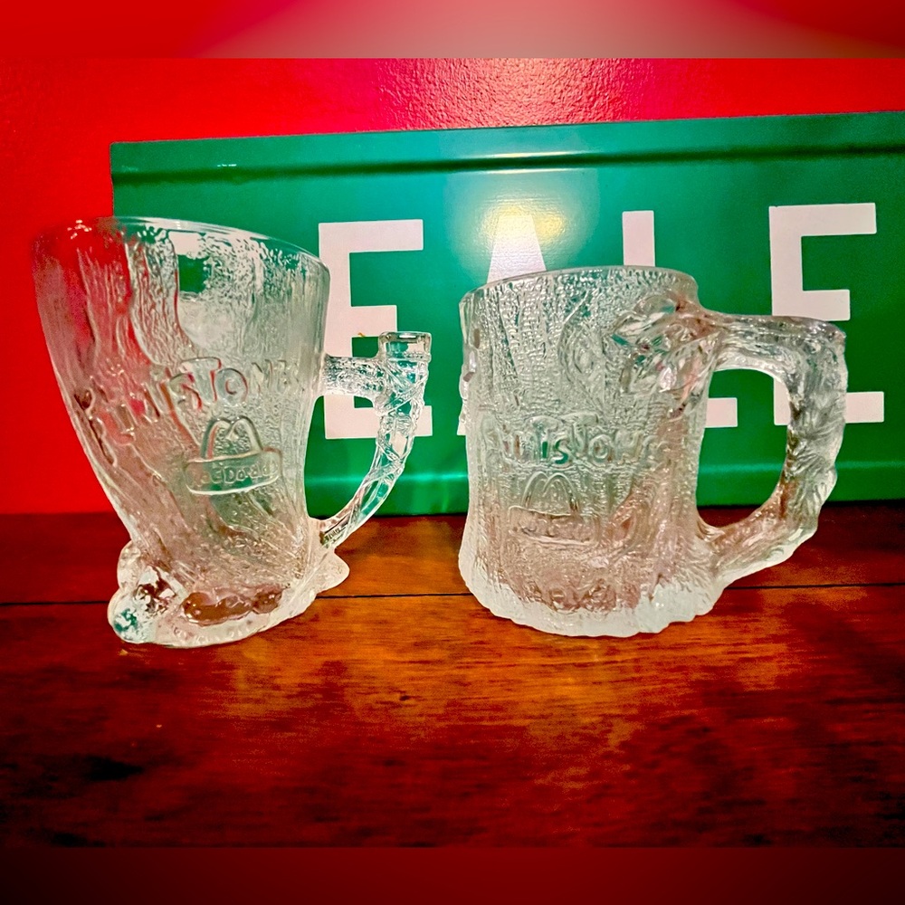 Vintage (1993) set of McDonald’s Flinstones Mugs
